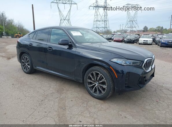 5UX33EX02S9X22929 2025 BMW X6 Черный Передняя правая четверть