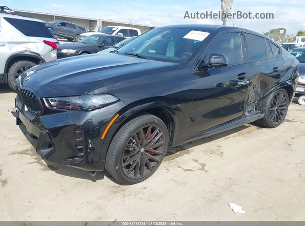 5UX33EX02S9X27273 2025 BMW X6 Черный Передняя левая четверть