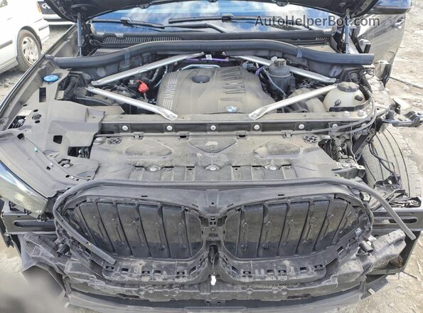 5UX33EX08R9T65475 2024 BMW X6 Черный Вид подкапотного пространства