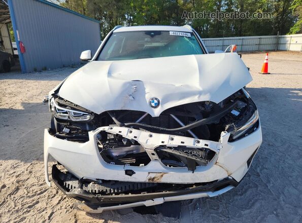5UX43DP01N9J49752 2022 BMW X3 White Vista frontal
