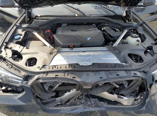5UX43DP02N9J20003 2022 BMW X3 Black Вид задньої частини салону
