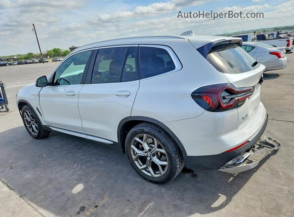 5UX43DP02N9K26029 2022 BMW X3 White Trasero izquierdo