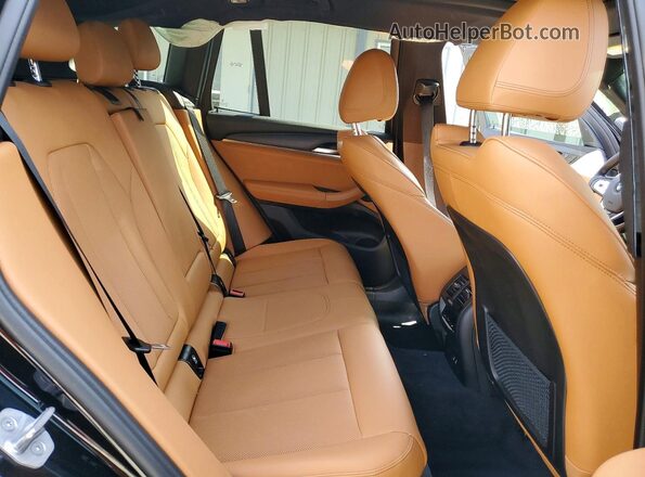 5UX43DP02N9L08925 2022 BMW X3 Black Вид задньої частини салону