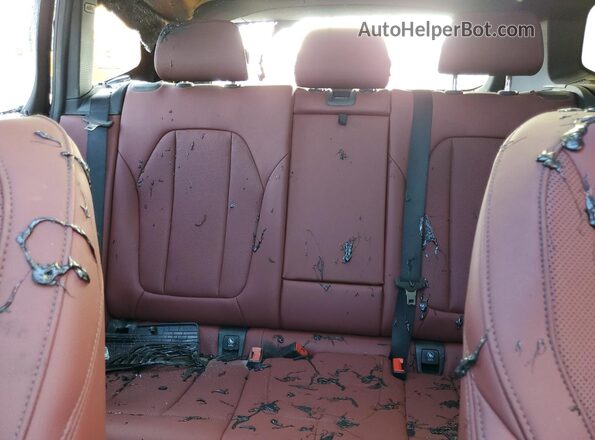 5UX43DP02P9T28093 2023 BMW X3 Gray Вид задньої частини салону