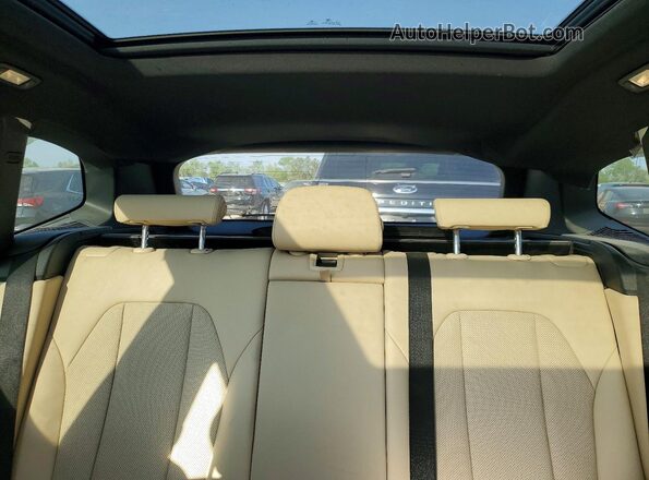 5UX43DP04P9N79875 2023 BMW X3 Белый Вид задних сидений