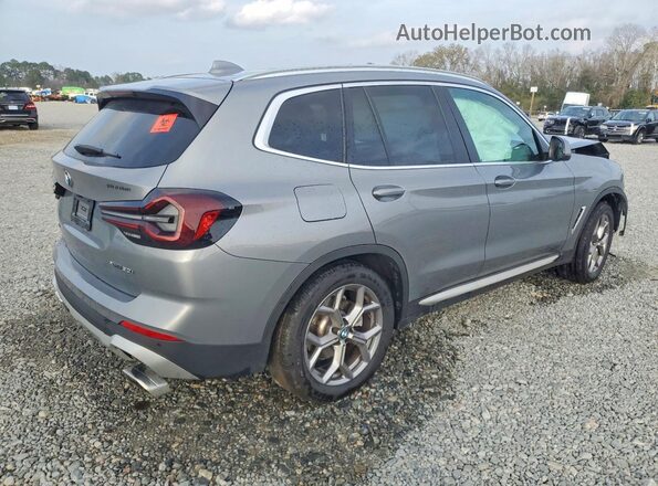 5UX53DP00R9T76487 2024 BMW X3 Silver Задня права чверть