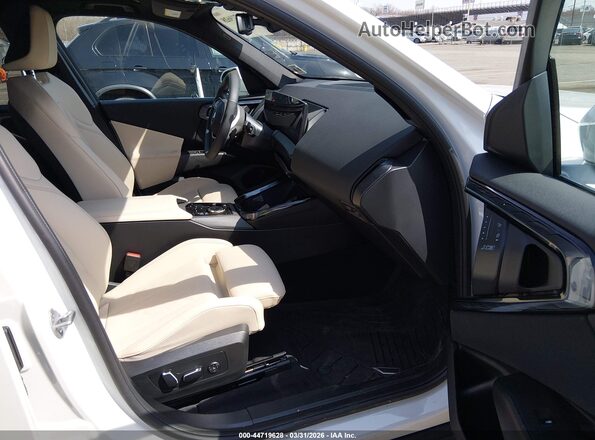 5UX53GP01S9049801 2025 BMW X3 Белый Вид салона спереди