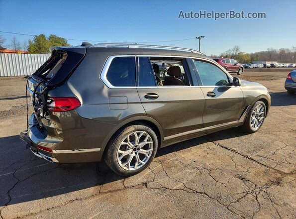 5UXCW2C01N9L61256 2022 BMW X7 Charcoal Trasero derecho