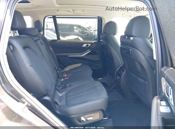 5UXCW2C03L9C02917 2020 BMW X7 Серый Вид наклейки с VIN-кодом
