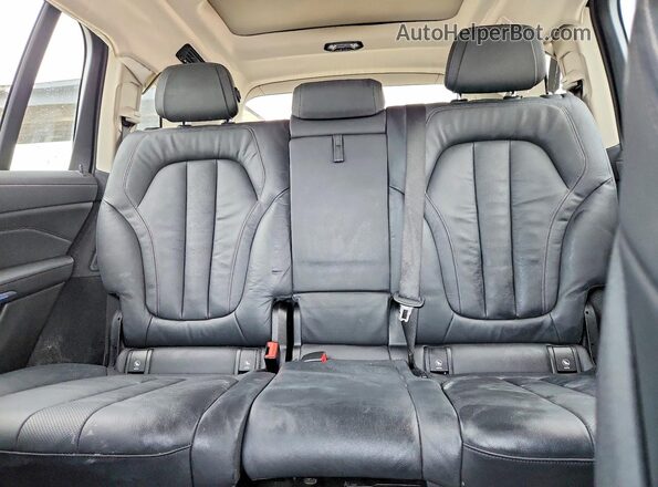5UXCW2C03L9C44147 2020 BMW X7 Черный Вид задних сидений