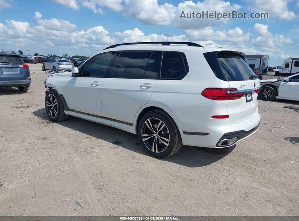 5UXCW2C03M9F19100 2021 BMW X7 Белый Задняя левая четверть