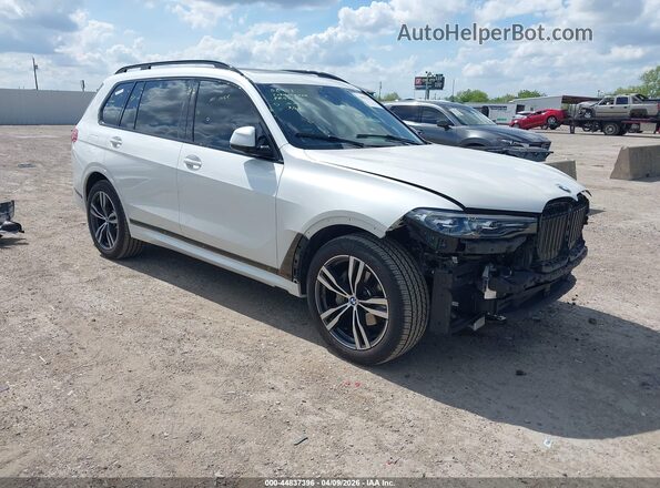5UXCW2C03M9F19100 2021 BMW X7 Белый Передняя правая четверть