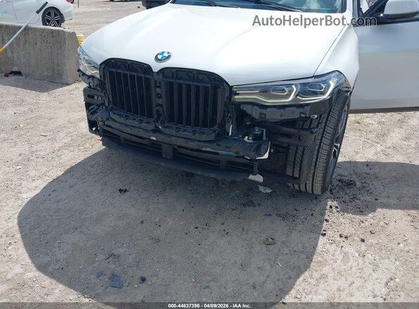 5UXCW2C03M9F19100 2021 BMW X7 Белый Вид спереди