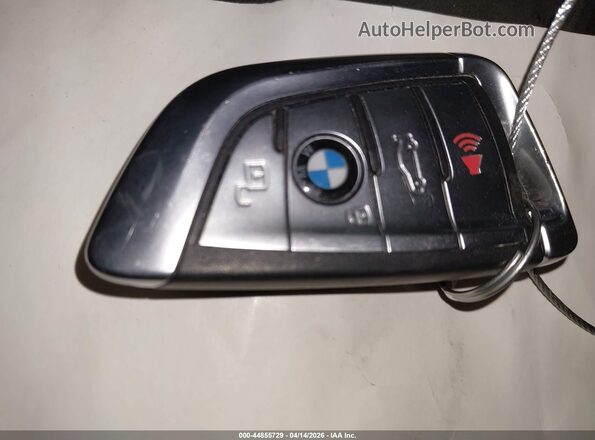 5UXCW2C09N9L77396 2022 BMW X7 White Widok deski rozdzielczej