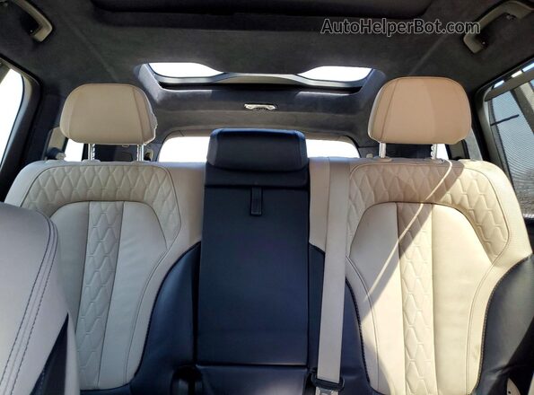 5UXCW2C51KLB43654 2019 BMW X7 Черный Вид задних сидений