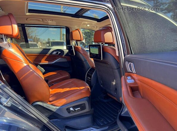 5UXCW2C5XKLB43622 2019 BMW X7 Серый Вид сзади