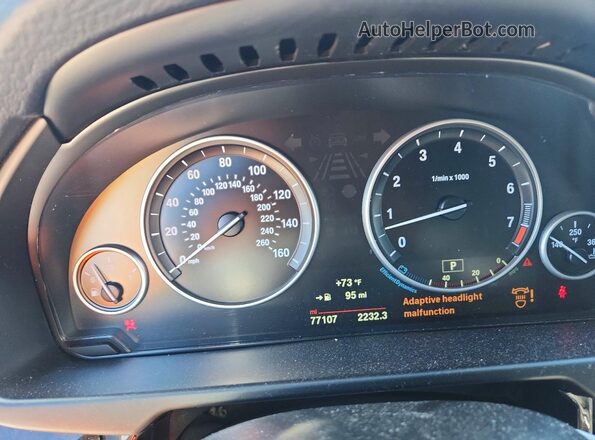 5UXKR2C55J0Z19476 2018 BMW X5 Белый Вид щитка приборов