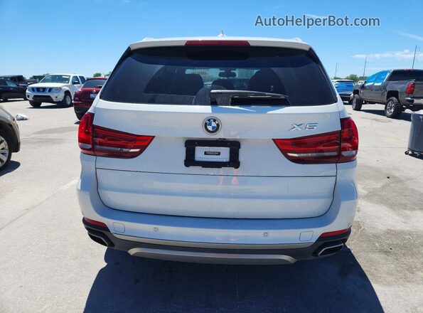 5UXKR2C55J0Z19476 2018 BMW X5 Белый Вид сзади