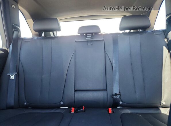 5UXKR2C55J0Z19476 2018 BMW X5 Белый Вид задних сидений
