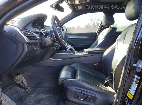 5UXKU2C56J0X49823 2018 BMW X6 Черный Вид салона спереди