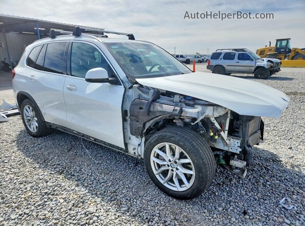 5UXTA6C01M9F74568 2021 BMW X5 Белый Передняя правая четверть