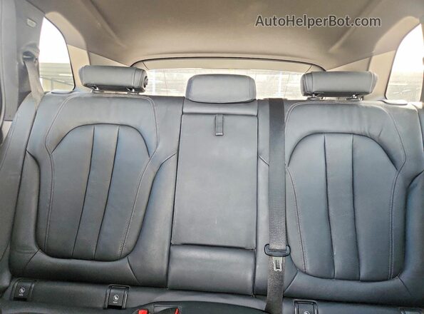 5UXTA6C01M9F74568 2021 BMW X5 Белый Вид задних сидений