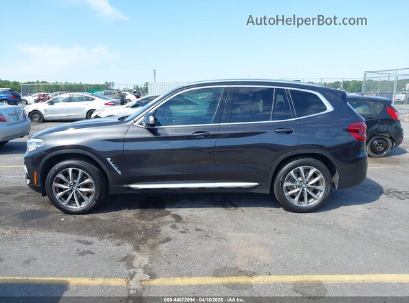 5UXTR7C51KLE97145 2019 BMW X3 Black Widok wnętrza 360 stopni