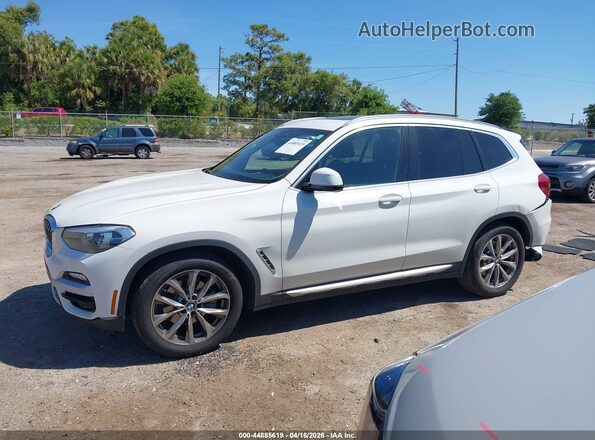 5UXTR7C5XKLE96933 2019 BMW X3 Белый Панорамный вид салона 360°