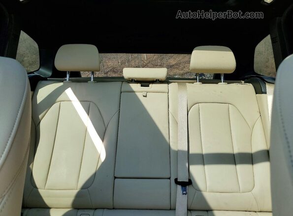 5UXTR9C59KLE21703 2019 BMW X3 Black Vista de los asientos traseros