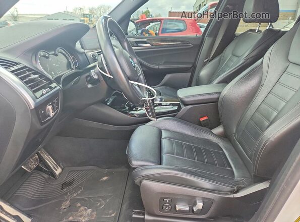 5UXTS3C52K0Z06930 2019 BMW X3 Белый Вид салона спереди