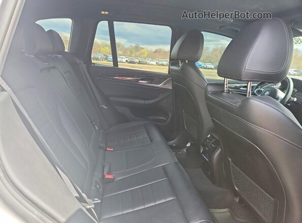 5UXTS3C52K0Z06930 2019 BMW X3 Белый Вид задних сидений