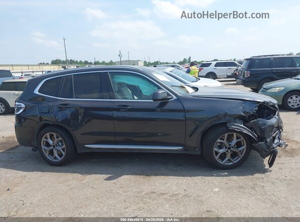 5UXTY3C01LLU72521 2020 BMW X3 Gray Widok wnętrza z tyłu