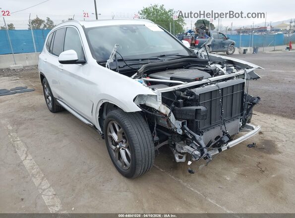 5UXTY3C02L9D67857 2020 BMW X3 White Przód prawy