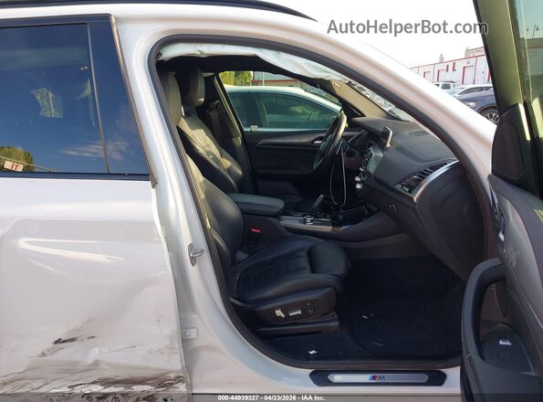 5UXTY3C06L9B39375 2020 BMW X3 White წინა სალონის ხედი