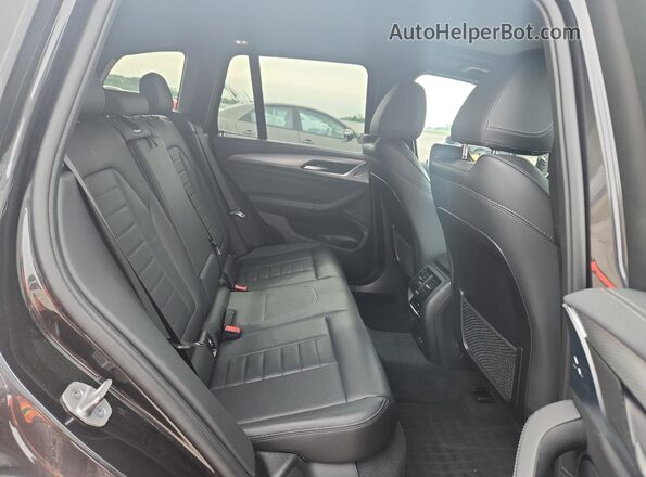 5UXTY3C07M9F84385 2021 BMW X3 Черный Вид задней части салона