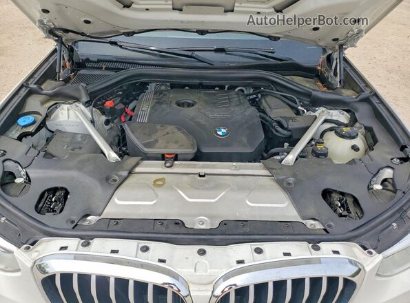 5UXTY5C01L9B75843 2020 BMW X3 White Widok komory silnika