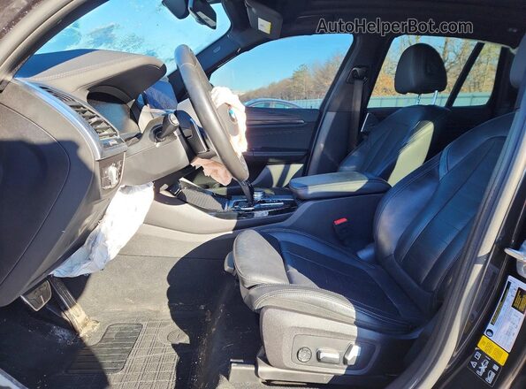 5UXTY5C02L9D00316 2020 BMW X3 Black Widok wnętrza z przodu