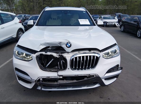 5UXTY5C03L9C41356 2020 BMW X3 White ხელსაწყოთა პანელის ხედი