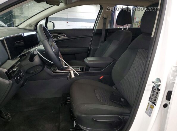 5XYK23DF9TG358974 2026 KIA SPORTAGE White Սալոնի դիմացի տեսք