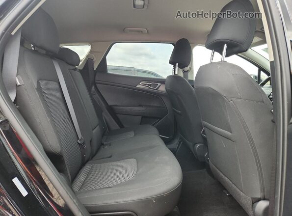 5XYK2CDFXTG403906 2026 KIA SPORTAGE Black Vista interior trasera