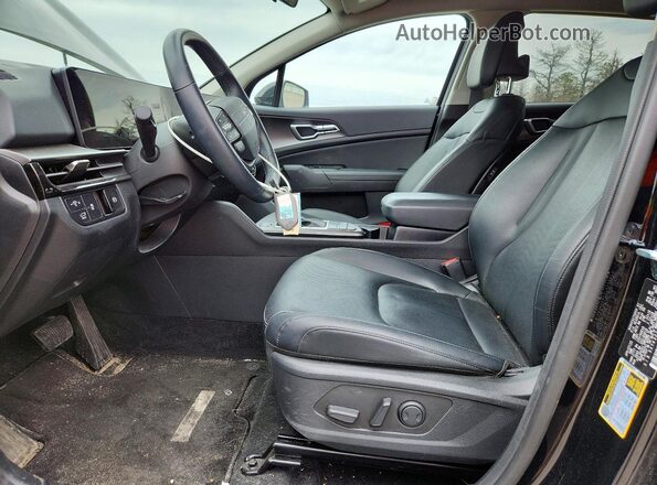 5XYK3CDF4TG328973 2026 KIA SPORTAGE Черный Вид салона спереди
