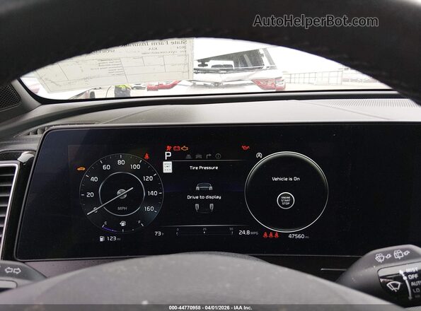5XYK53DF4RG174980 2024 KIA SPORTAGE Gray Widok tylnych siedzeń