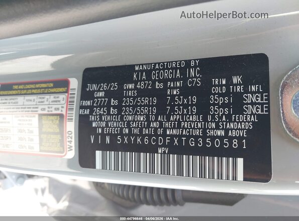 5XYK6CDFXTG350581 2026 KIA SPORTAGE Gray Widok komory silnika