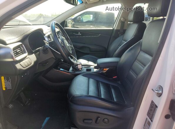 5XYPHDA58JG355289 2018 KIA SORENTO Белый Вид салона спереди