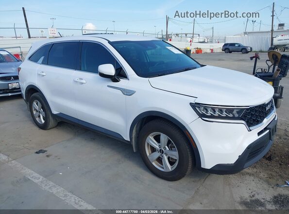 5XYRG4LCXNG085477 2022 KIA SORENTO White Front right