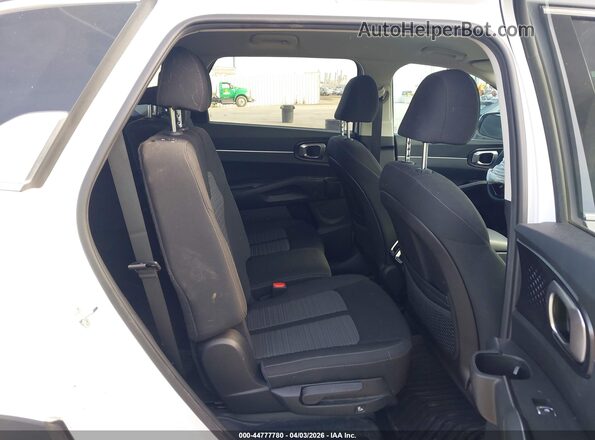 5XYRG4LCXNG085477 2022 KIA SORENTO White VIN sticker view