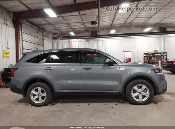5XYRGDLC8NG117455 2022 KIA SORENTO Light Blue Vista interior trasera