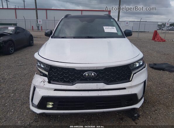5XYRK4LF2MG024647 2021 KIA SORENTO White Widok wnętrza z tyłu