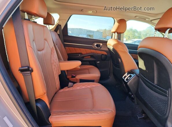 5XYRKDLF5NG090918 2022 KIA SORENTO Серый Вид задней части салона