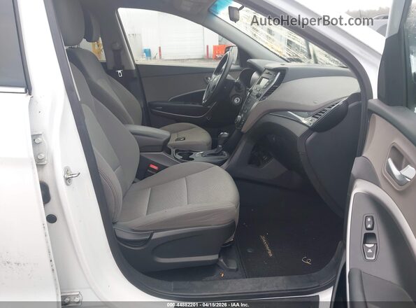 5XYZTDLB6GG368089 2016 HYUNDAI SANTA FE SPORT Белый Вид салона спереди